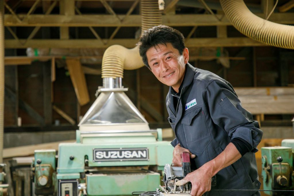 写真:岩倉徹