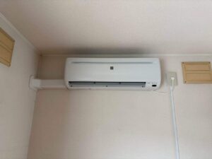 写真：エアコン新設工事